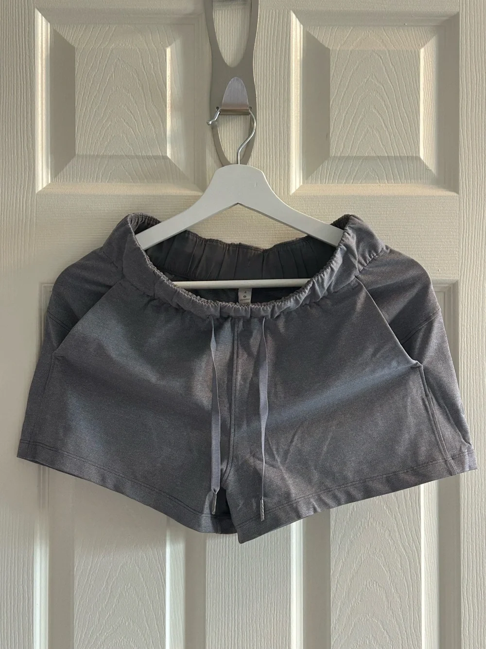 lululemon on the fly shorts - Picture 1 of 2